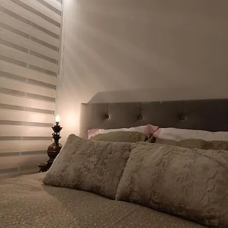 Studio Historical City Center - * בראגה